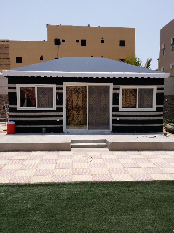 فني أقمشة مظلات وسواتر في جدة في جدة